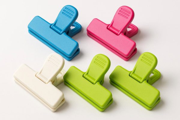 Strong Plastic Food Bag Clips for Snacks and Cereal